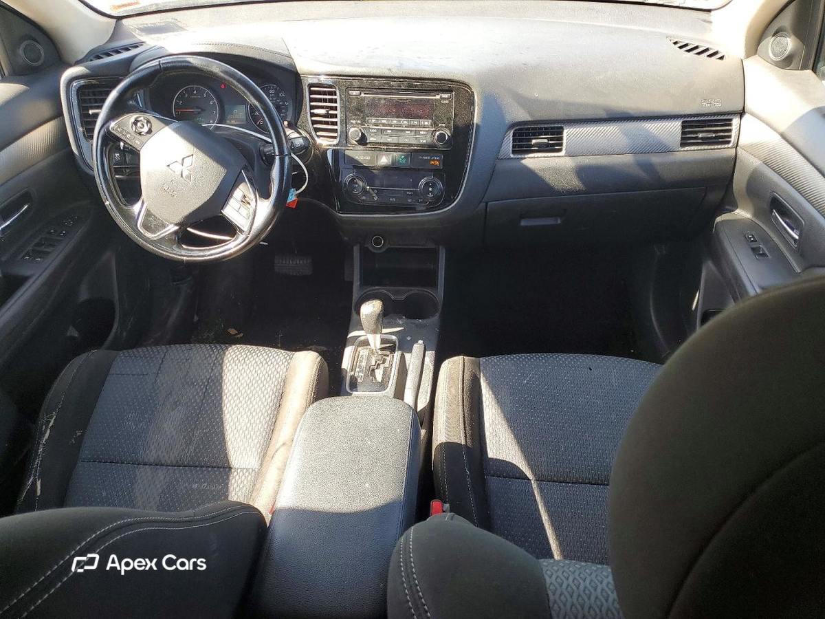 Mitsubishi Outlander 2016