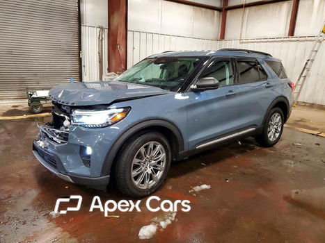 Ford Explorer 2025 - Image 1 of 15