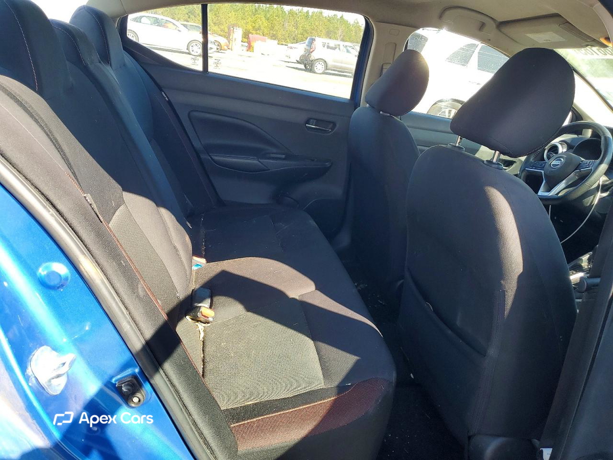 Nissan Versa 2021
