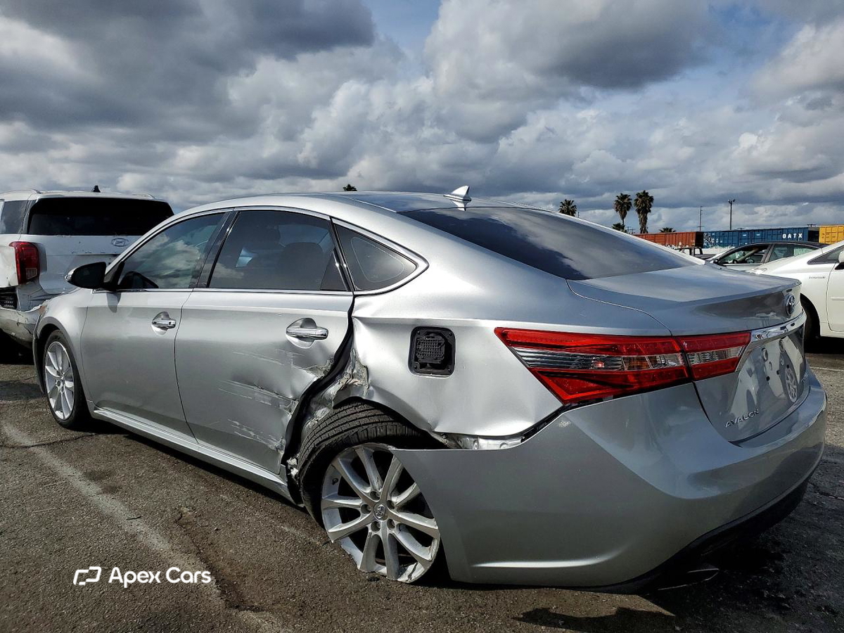 Toyota Avalon 2015