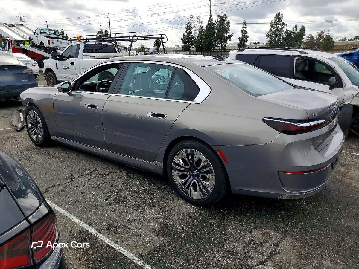 BMW i7 2023