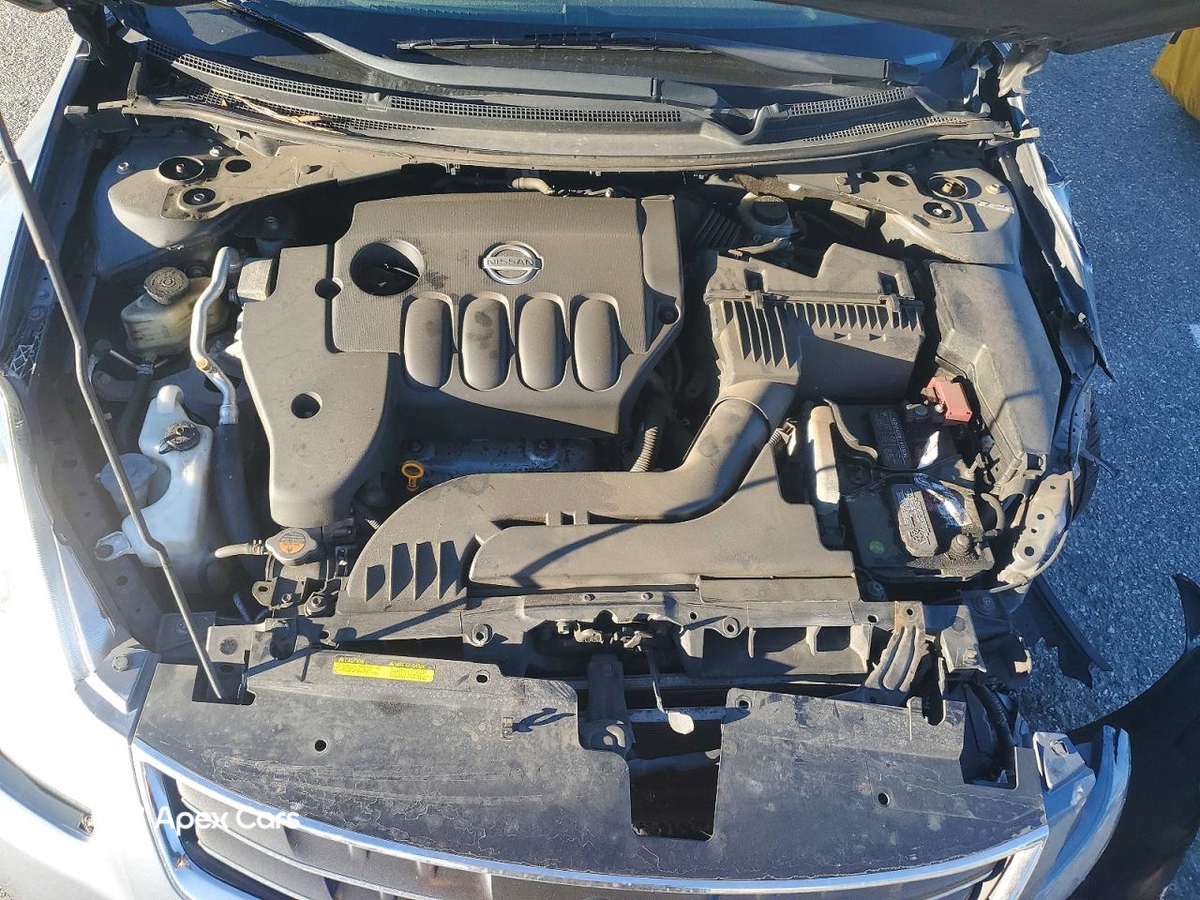 Nissan Altima 2010