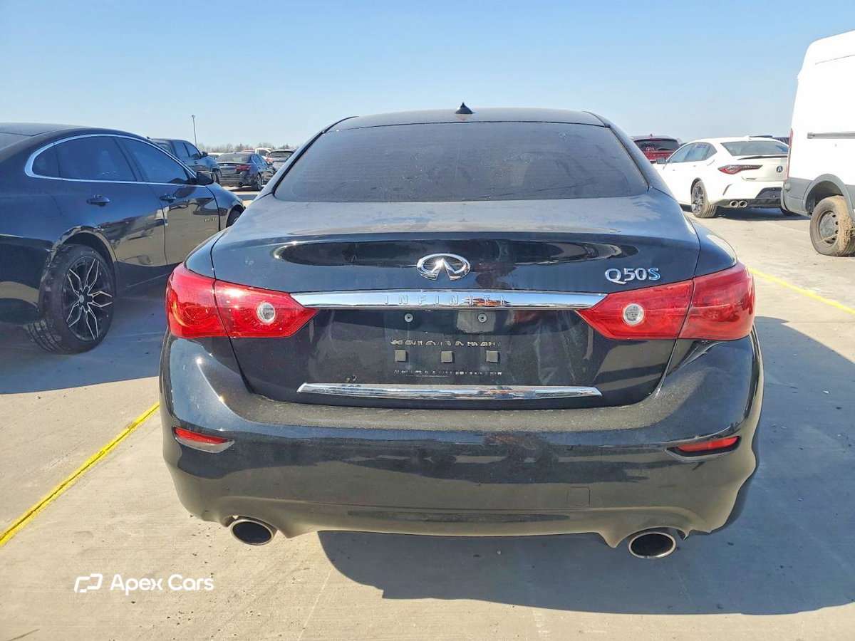 Infiniti Q50 2015