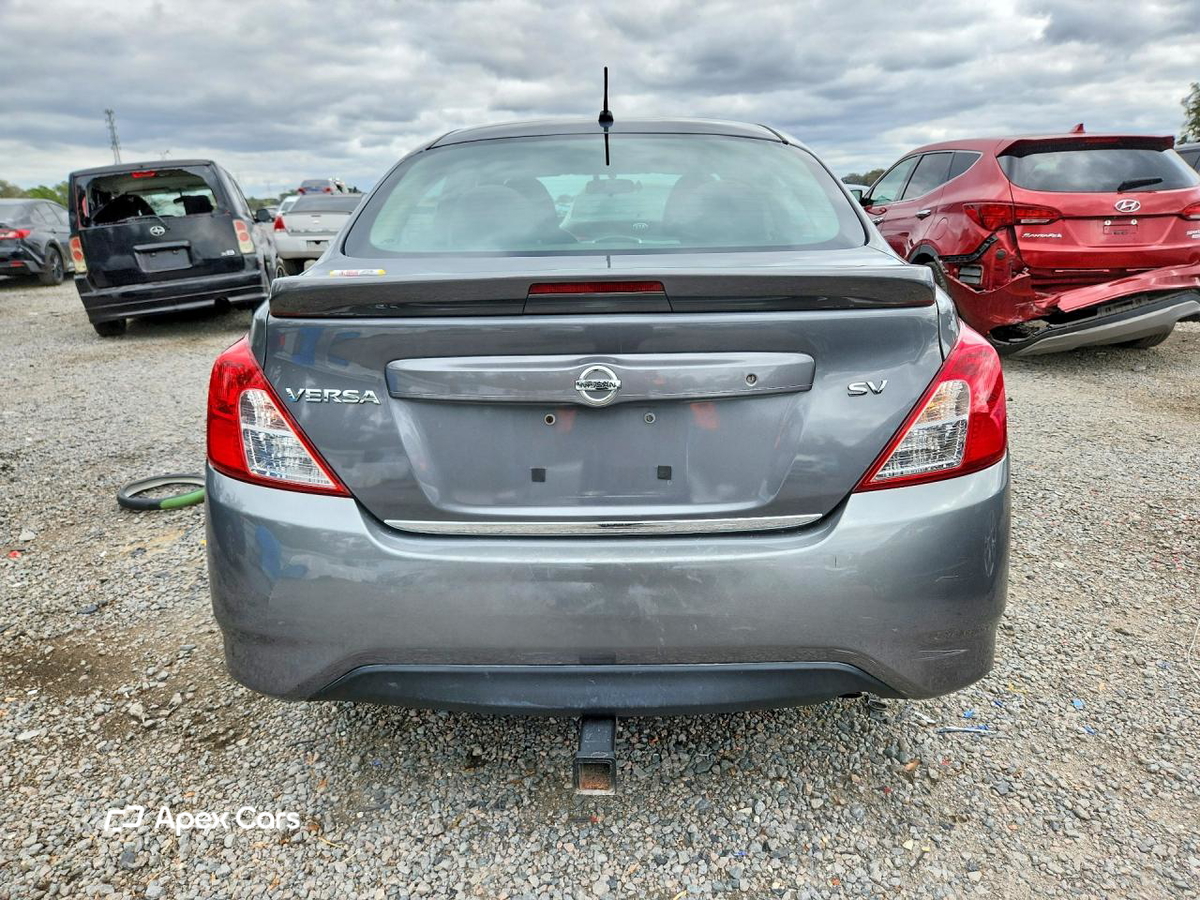 Nissan Versa 2017