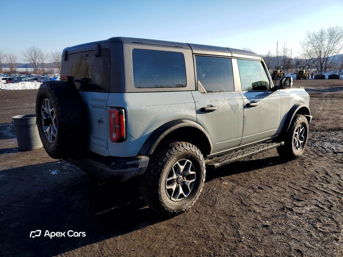 Ford Bronco 2024