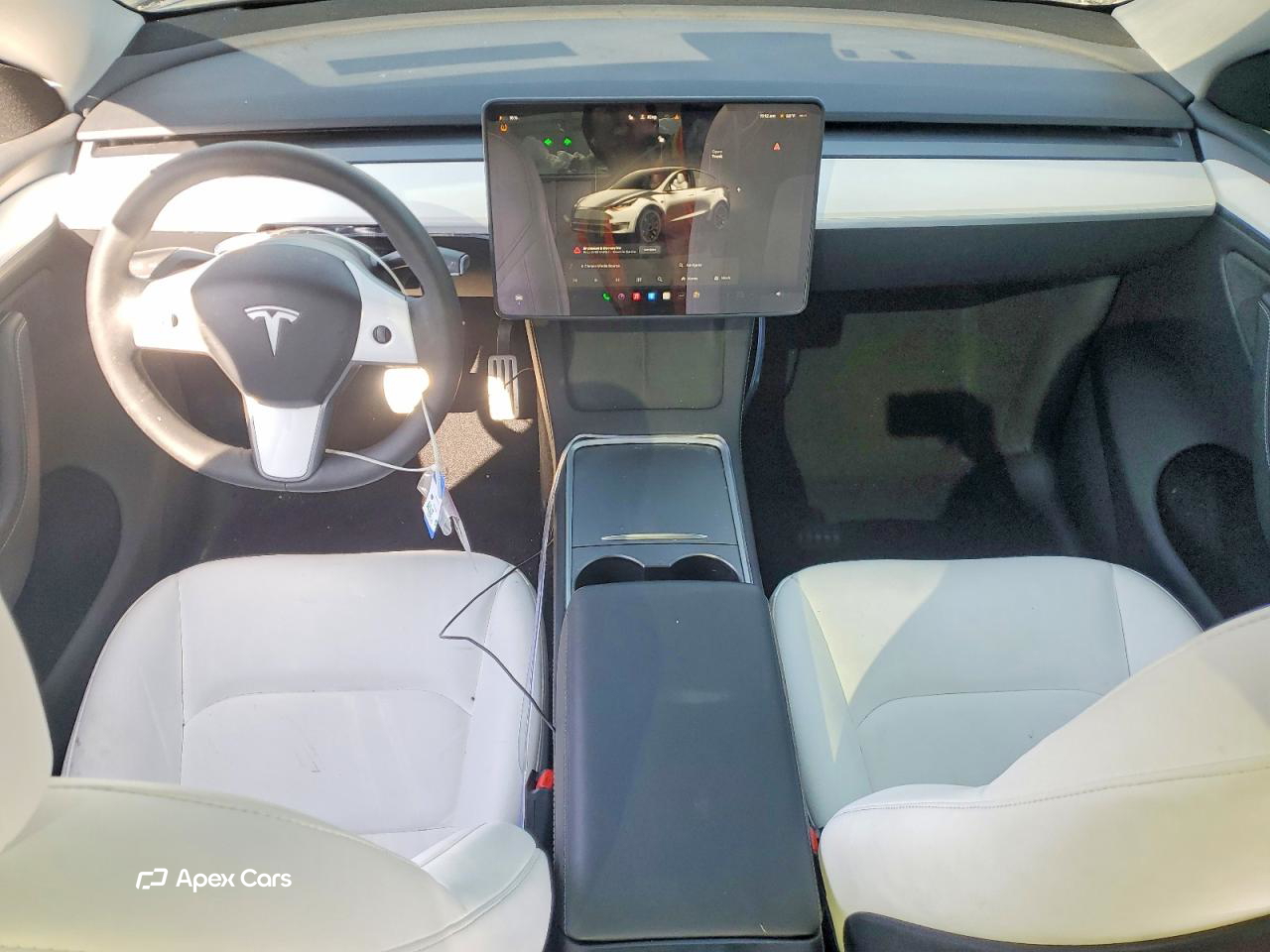 Tesla Model Y 2025