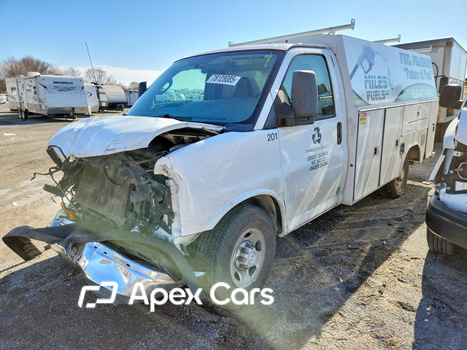 Chevrolet Express 2017 - Image 1 of 13