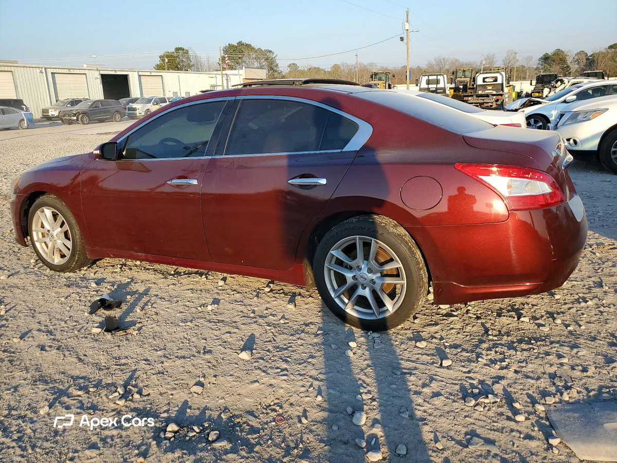 Nissan Maxima 2010