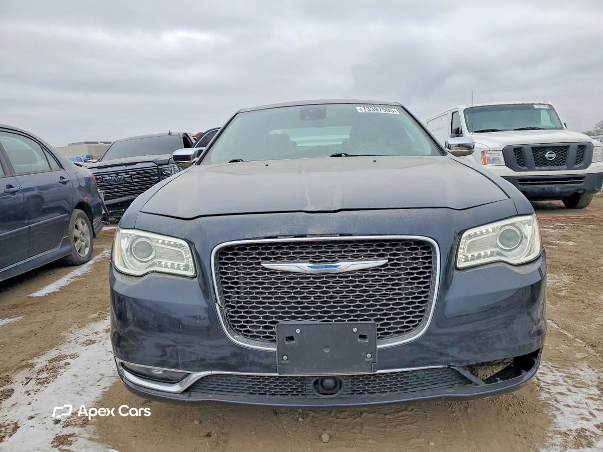 Chrysler 300 2017