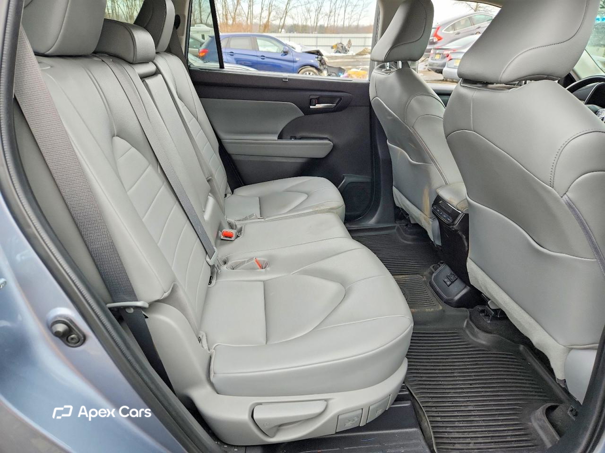 Toyota Highlander 2023