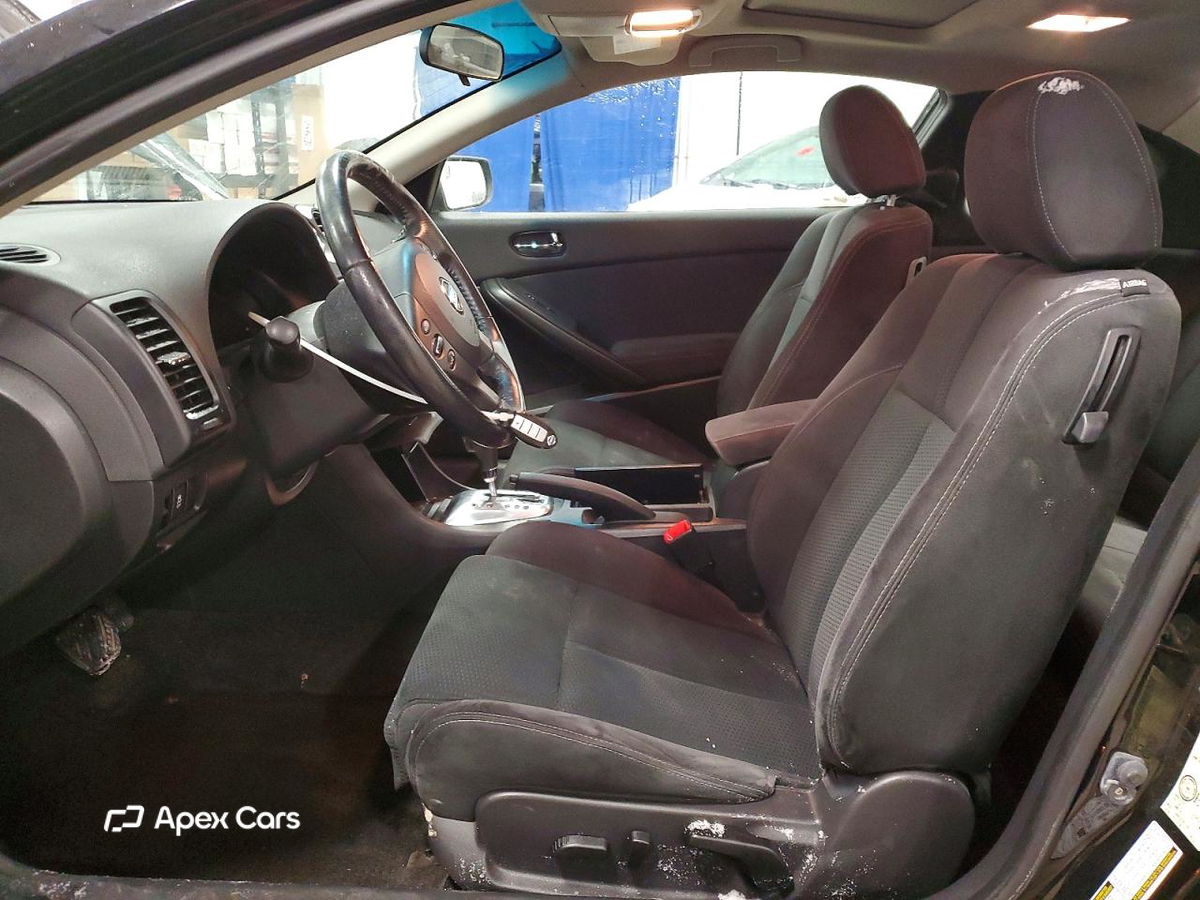 Nissan Altima 2012