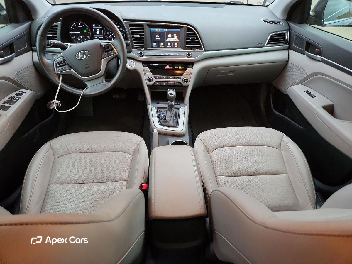 Hyundai Elantra 2017