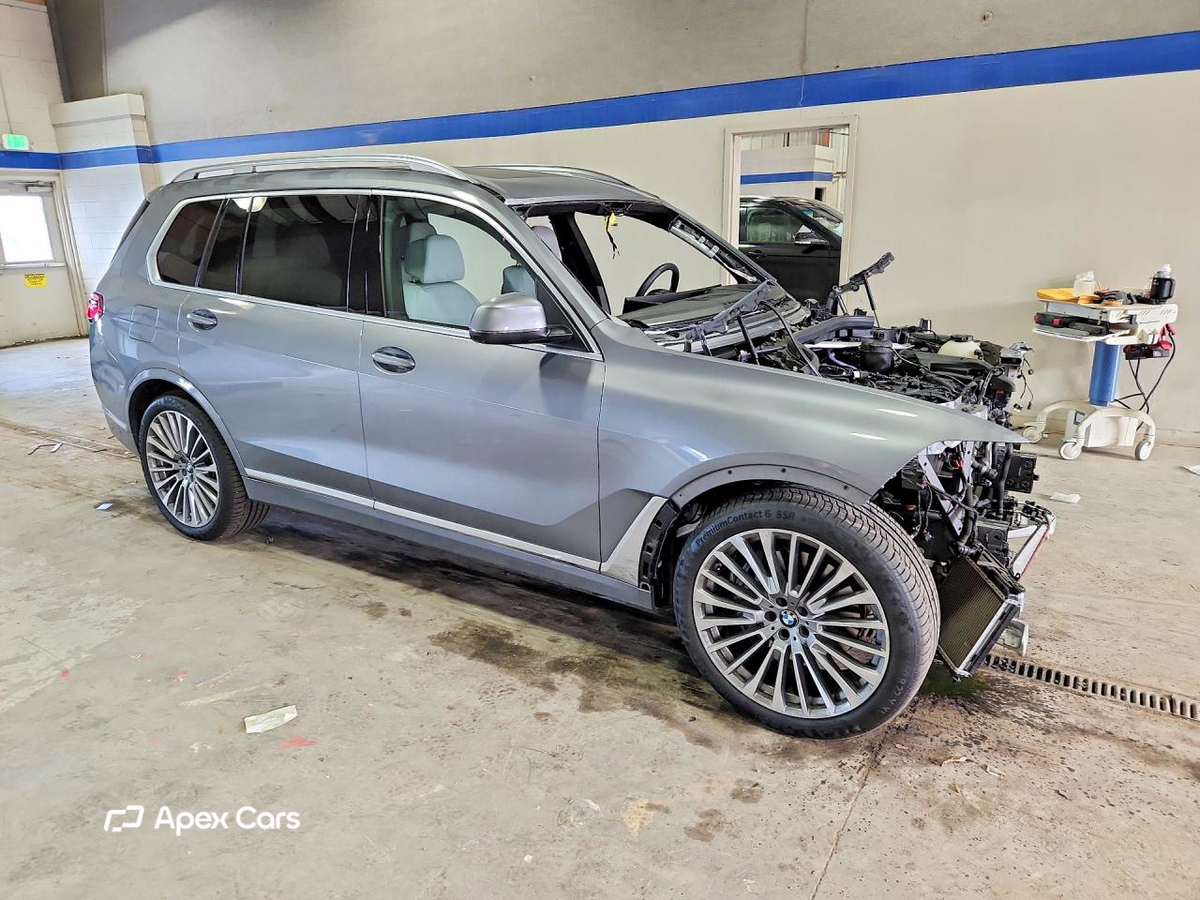 BMW X7 2025