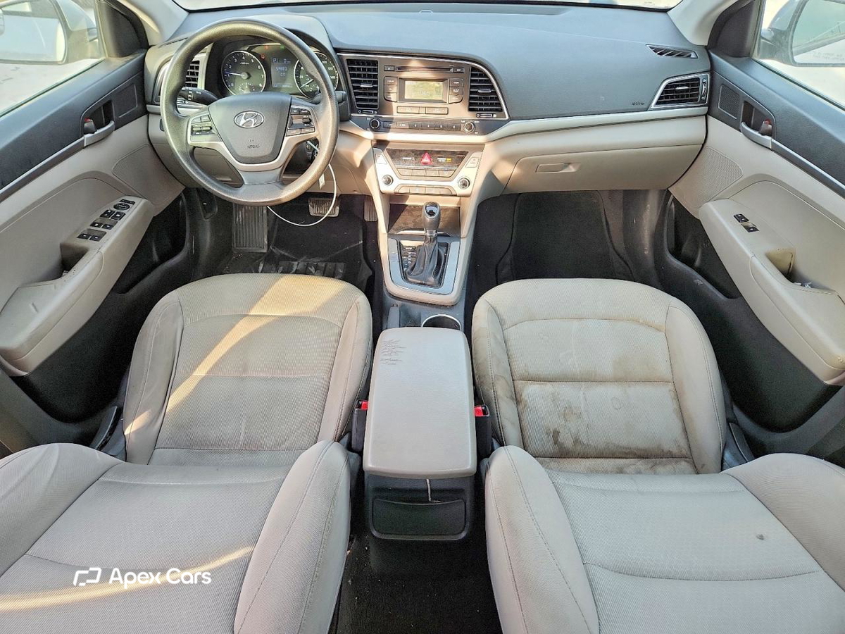 Hyundai Elantra 2017