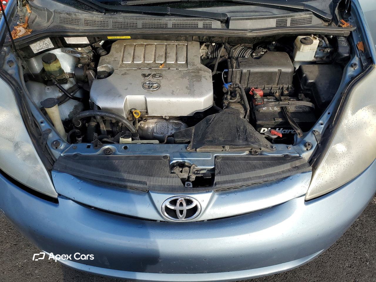 Toyota Sienna 2010
