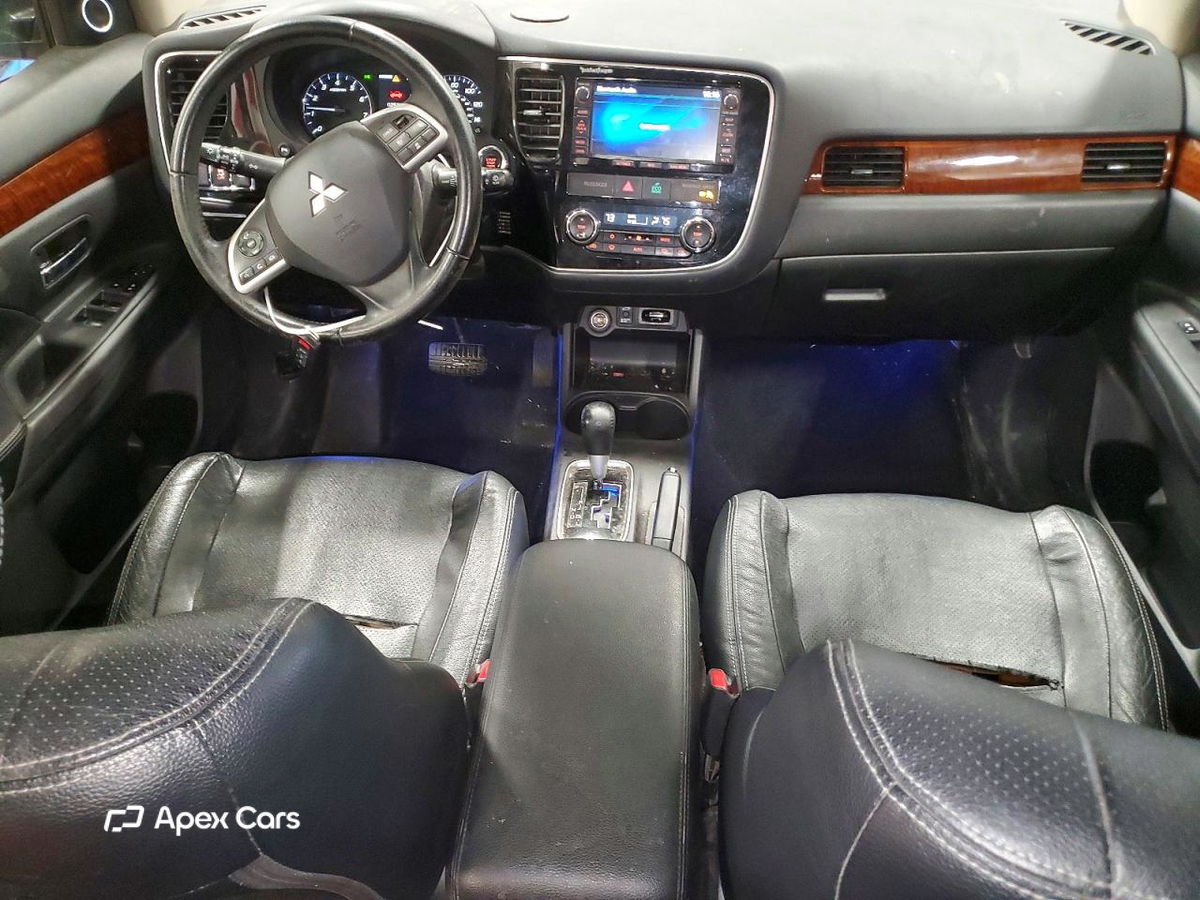Mitsubishi Outlander 2015
