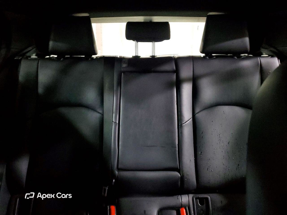 Lexus UX 2021