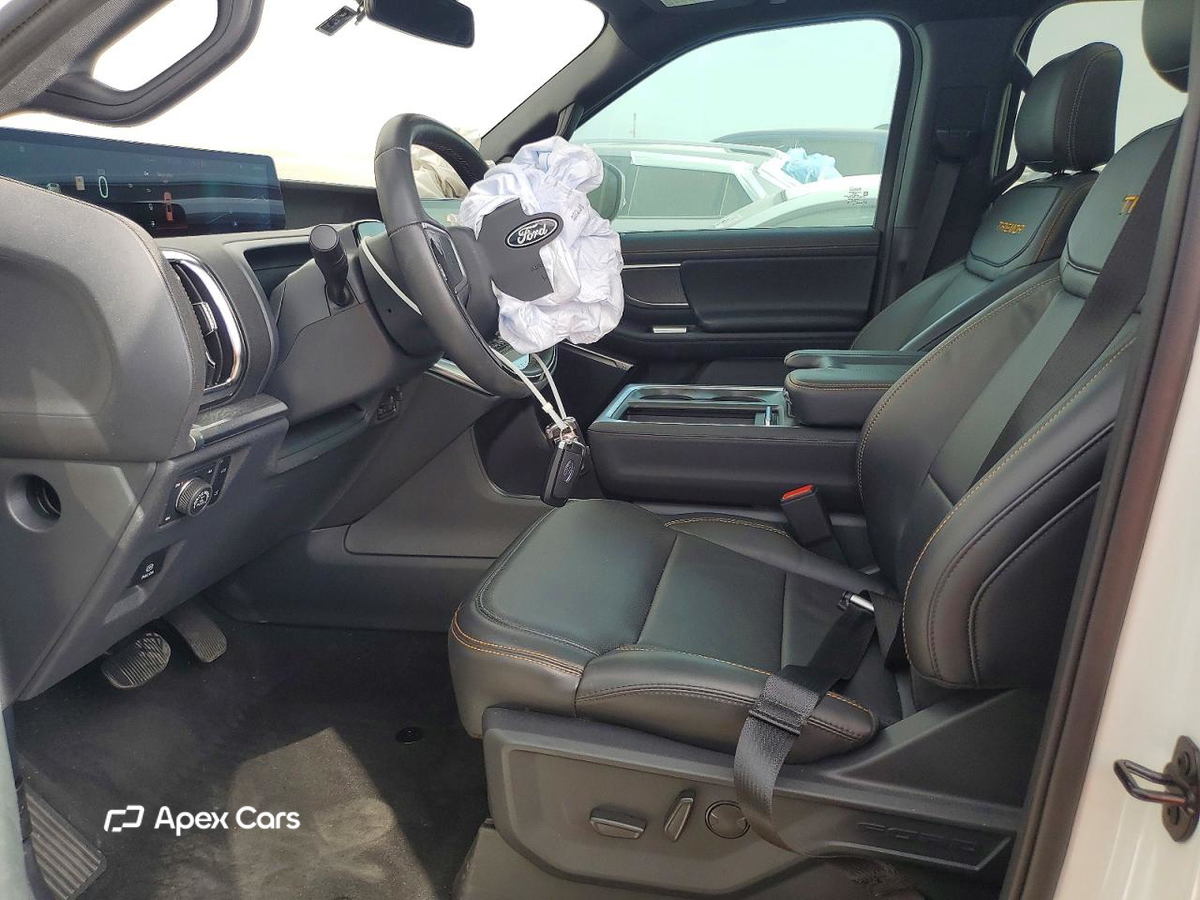 Ford Expedition 2025