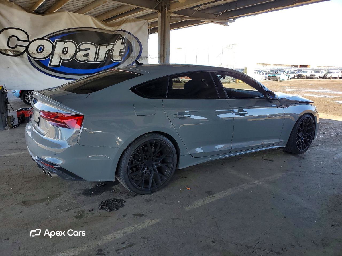 Audi RS5 2021