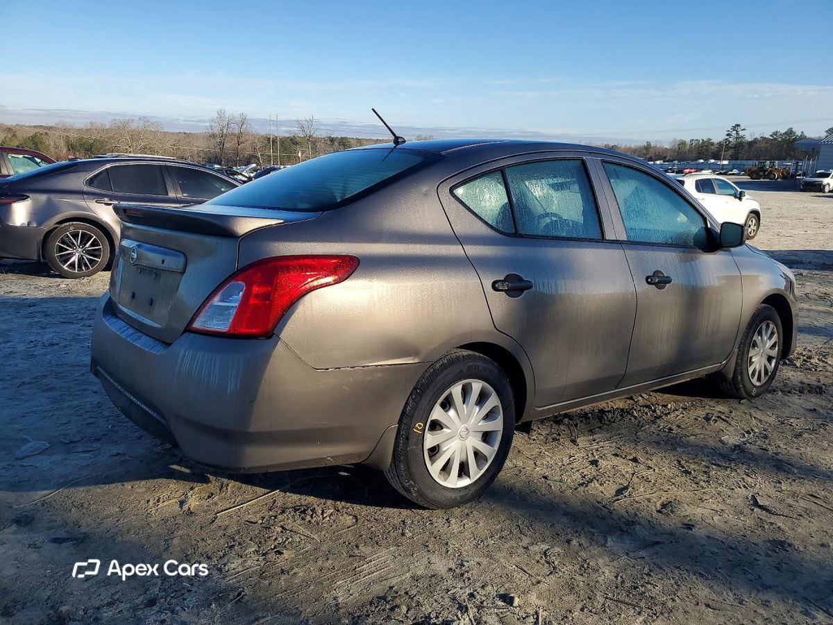 Nissan Versa 2017
