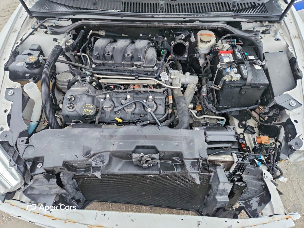Ford Taurus 2016