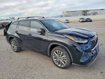 Toyota Highlander 2021