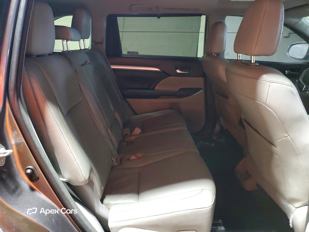 Toyota Highlander 2015