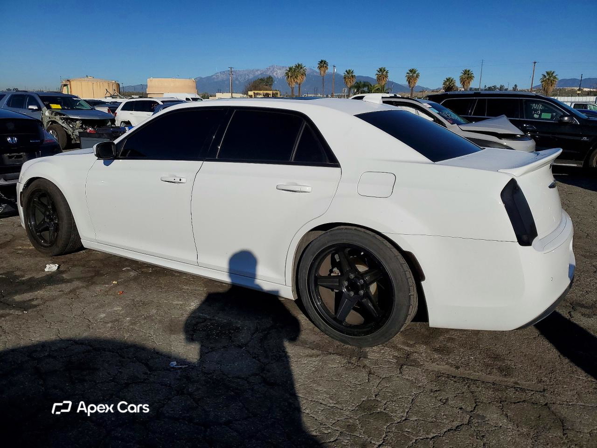 Chrysler 300 2022