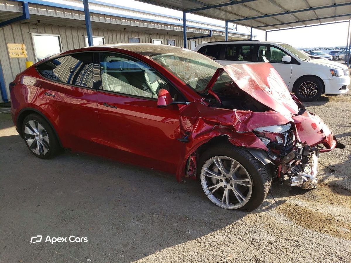 Tesla Model Y 2024