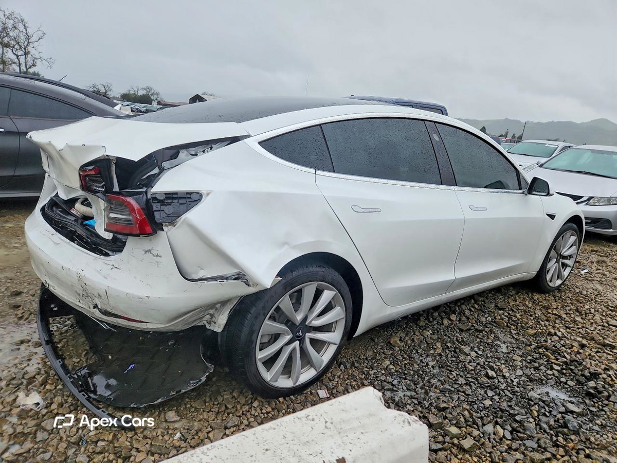 Tesla Model 3 2020