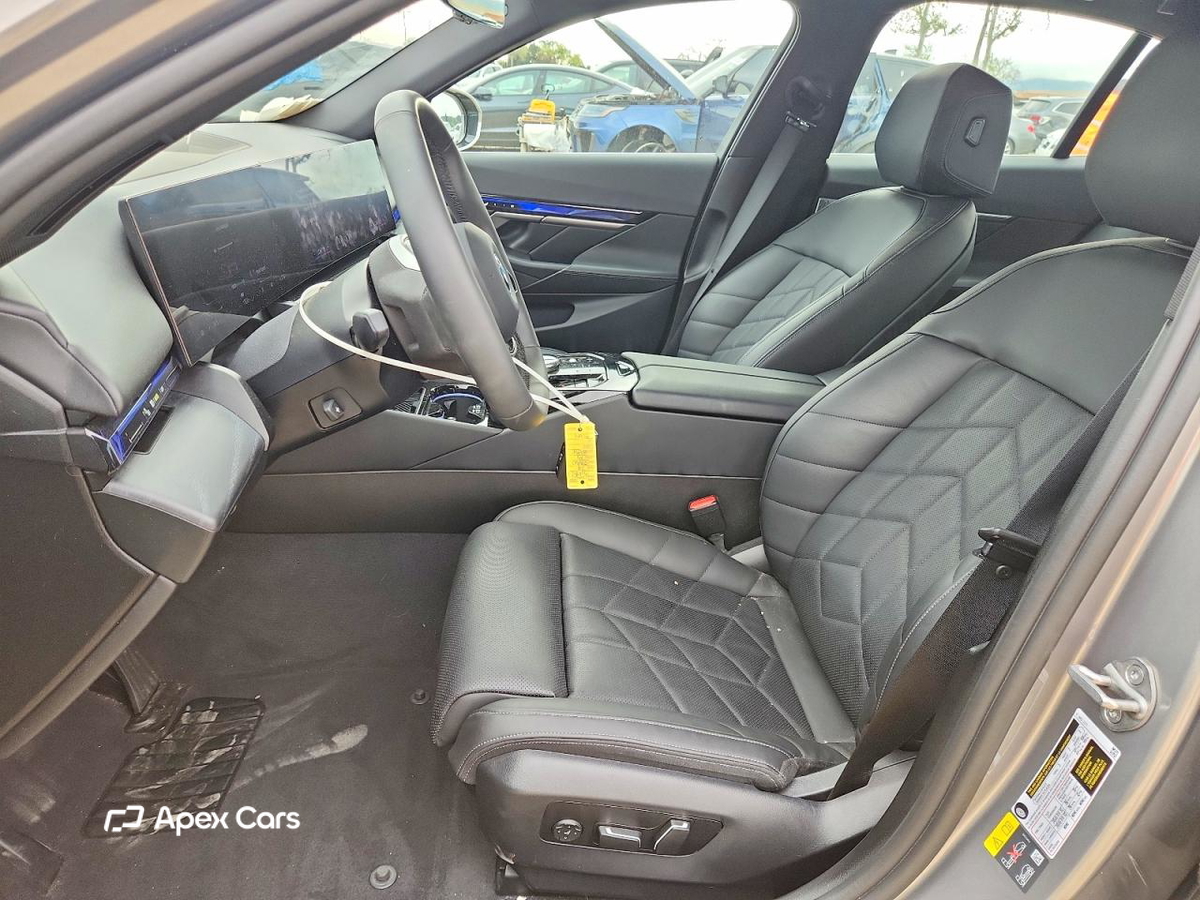 BMW i5 2024