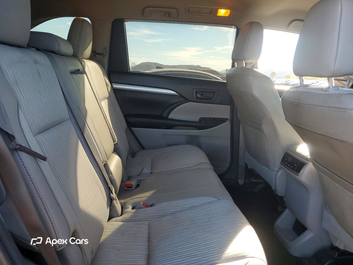 Toyota Highlander 2015