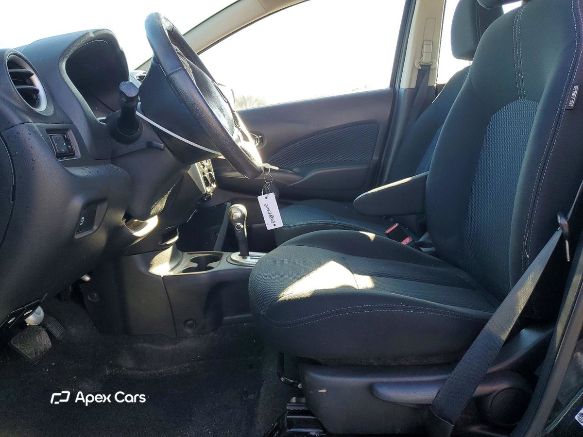 Nissan Versa 2015