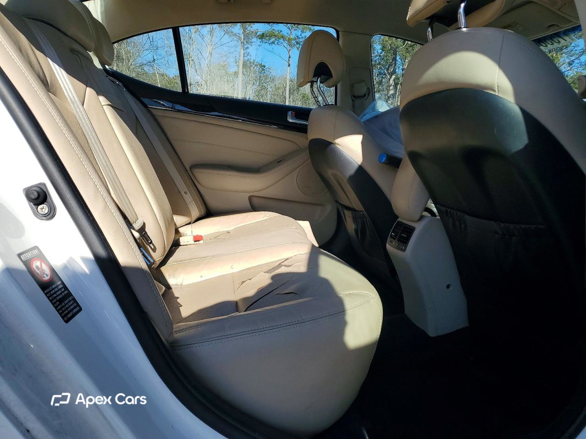Kia Cadenza 2016