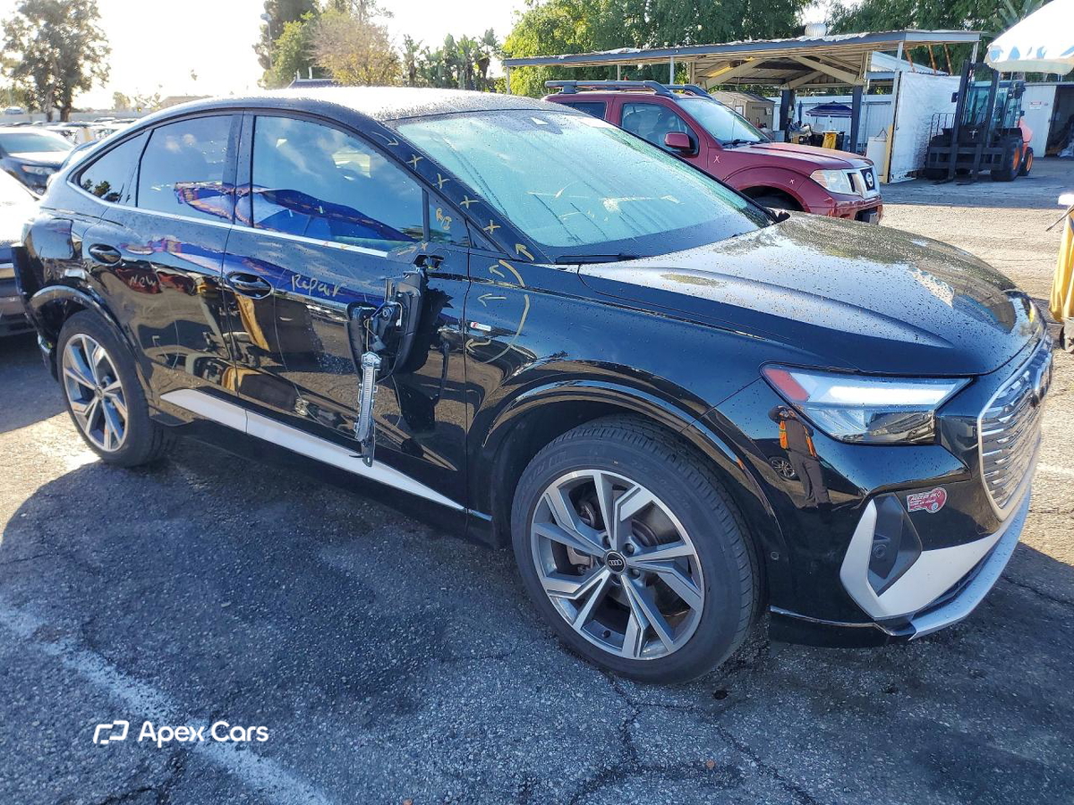 Audi Q4 e-tron 2023