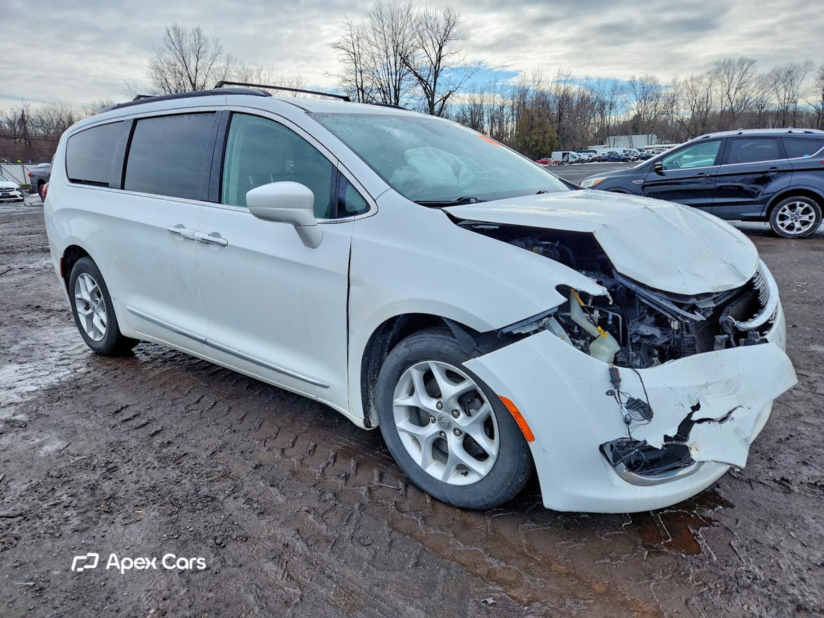 Chrysler Pacifica 2017