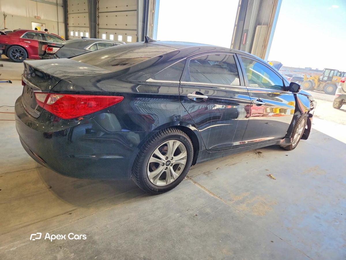 Hyundai Sonata 2011