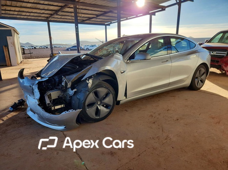 Tesla Model 3 2018 - Image 1 of 13