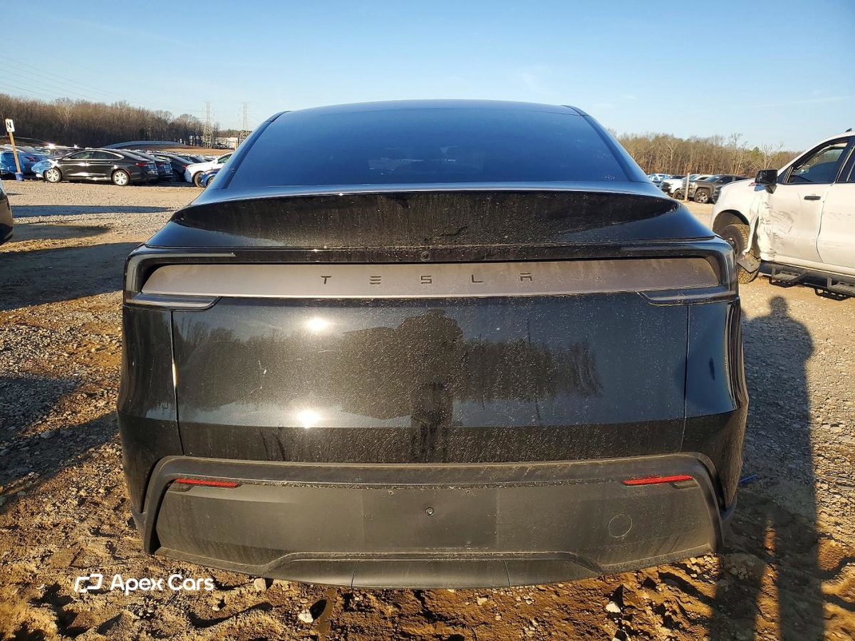 Tesla Model Y 2026