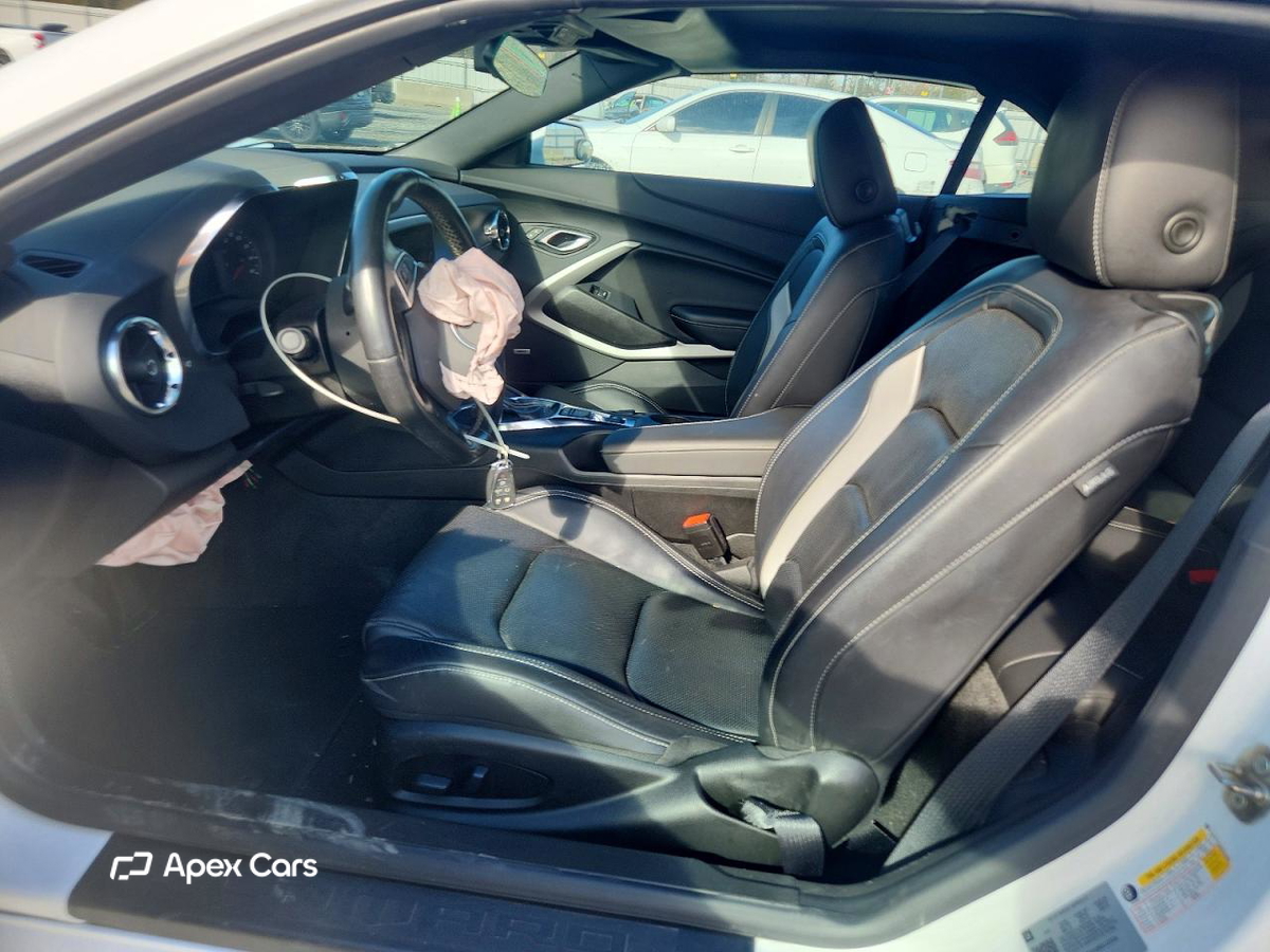 Chevrolet Camaro 2021