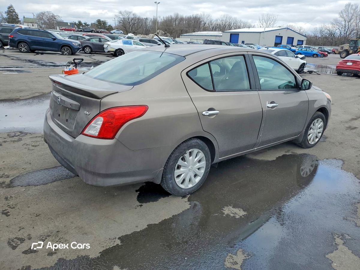 Nissan Versa 2017