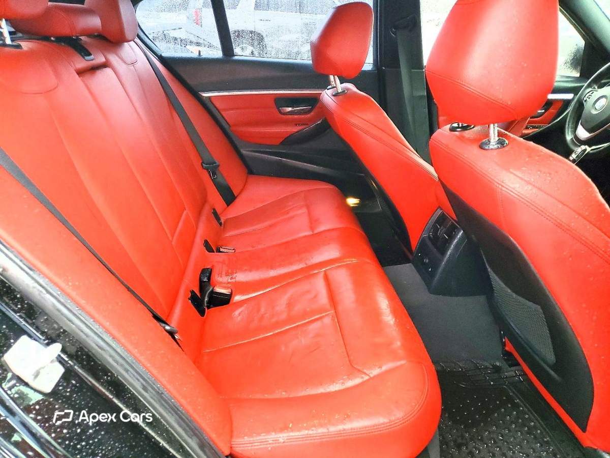 BMW Series 3 2016