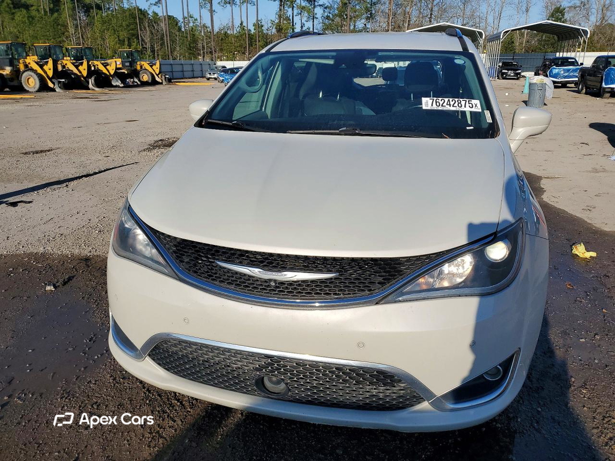 Chrysler Pacifica 2017