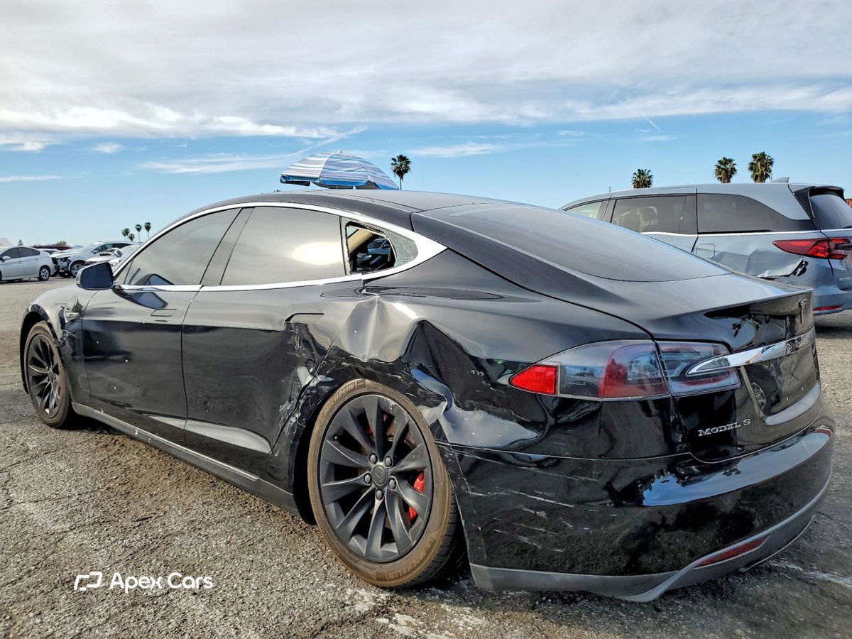 Tesla Model S 2013