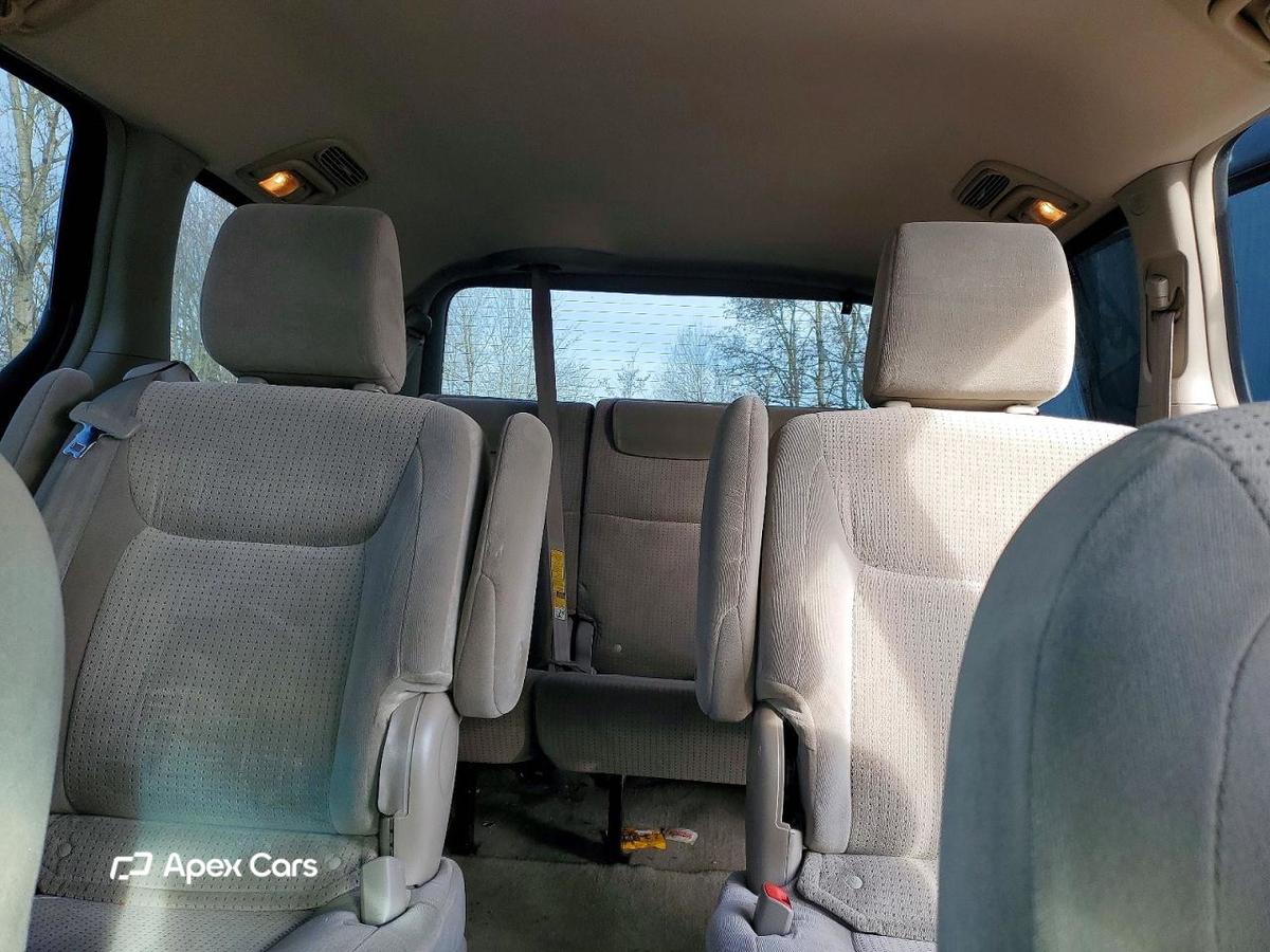 Toyota Sienna 2010
