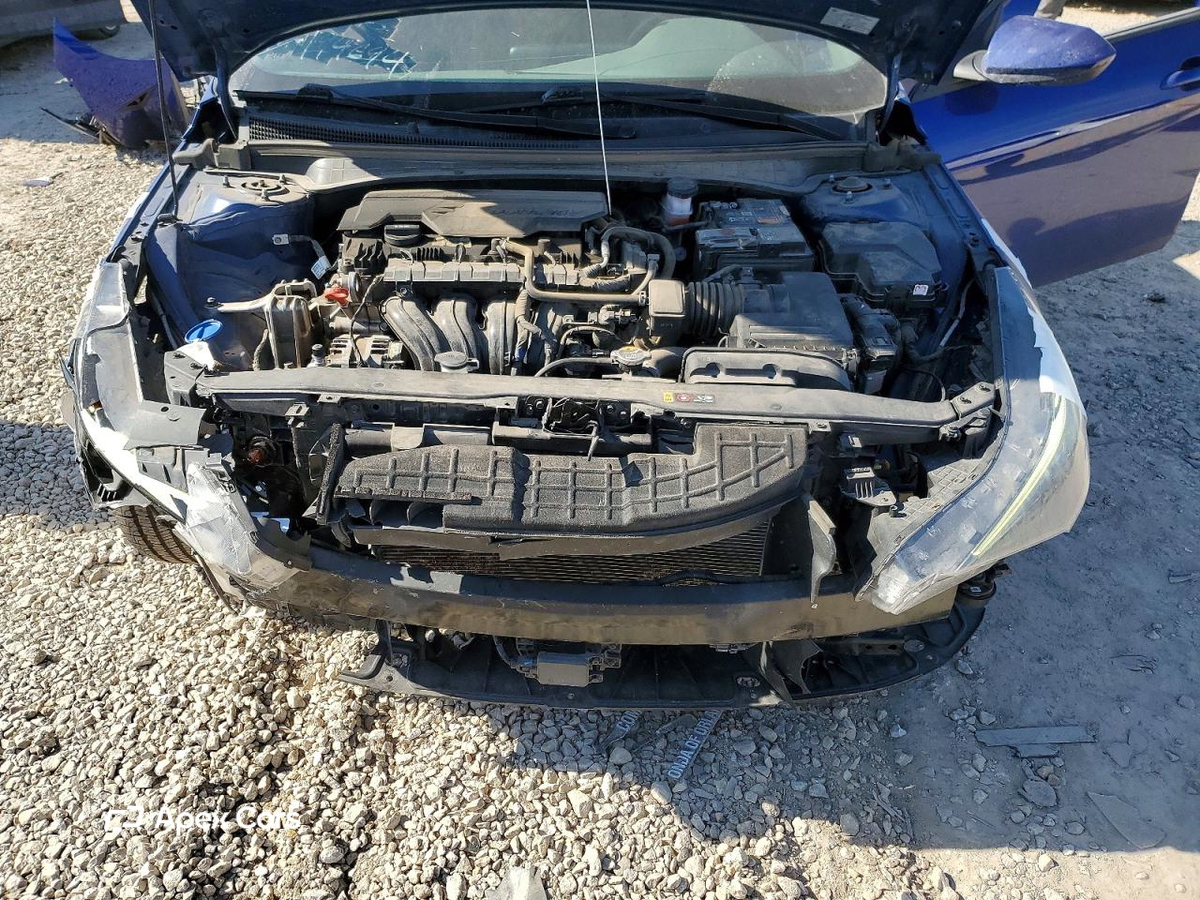 Hyundai Elantra 2023