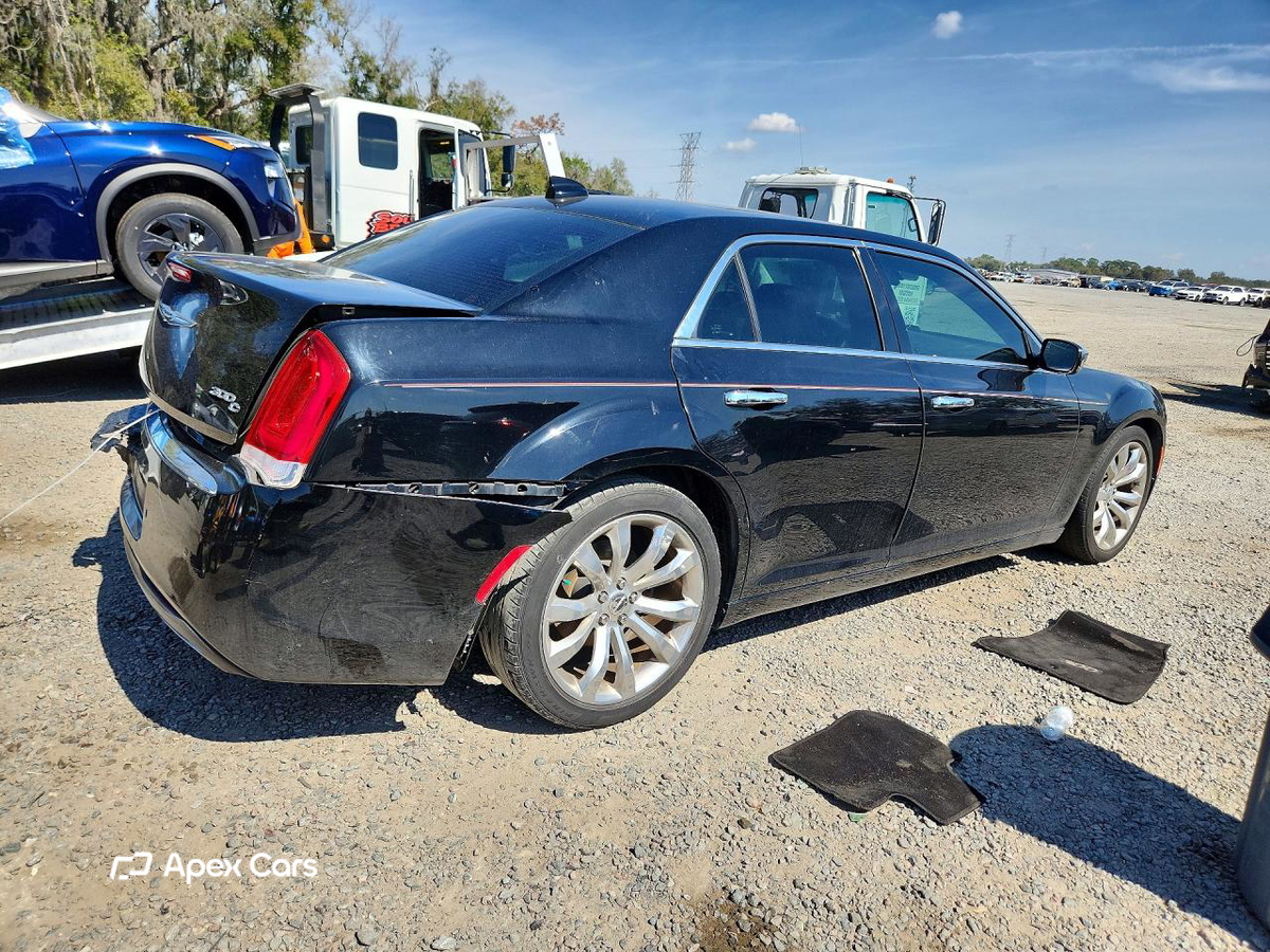 Chrysler 300 2017