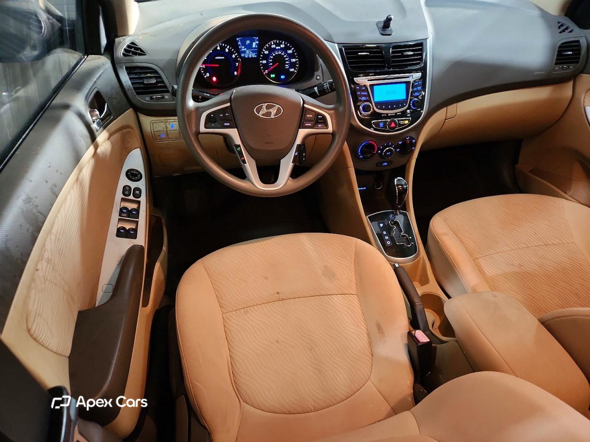 Hyundai Accent 2013