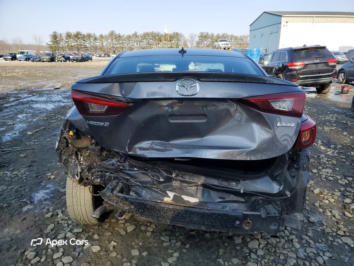 Mazda 3 2018