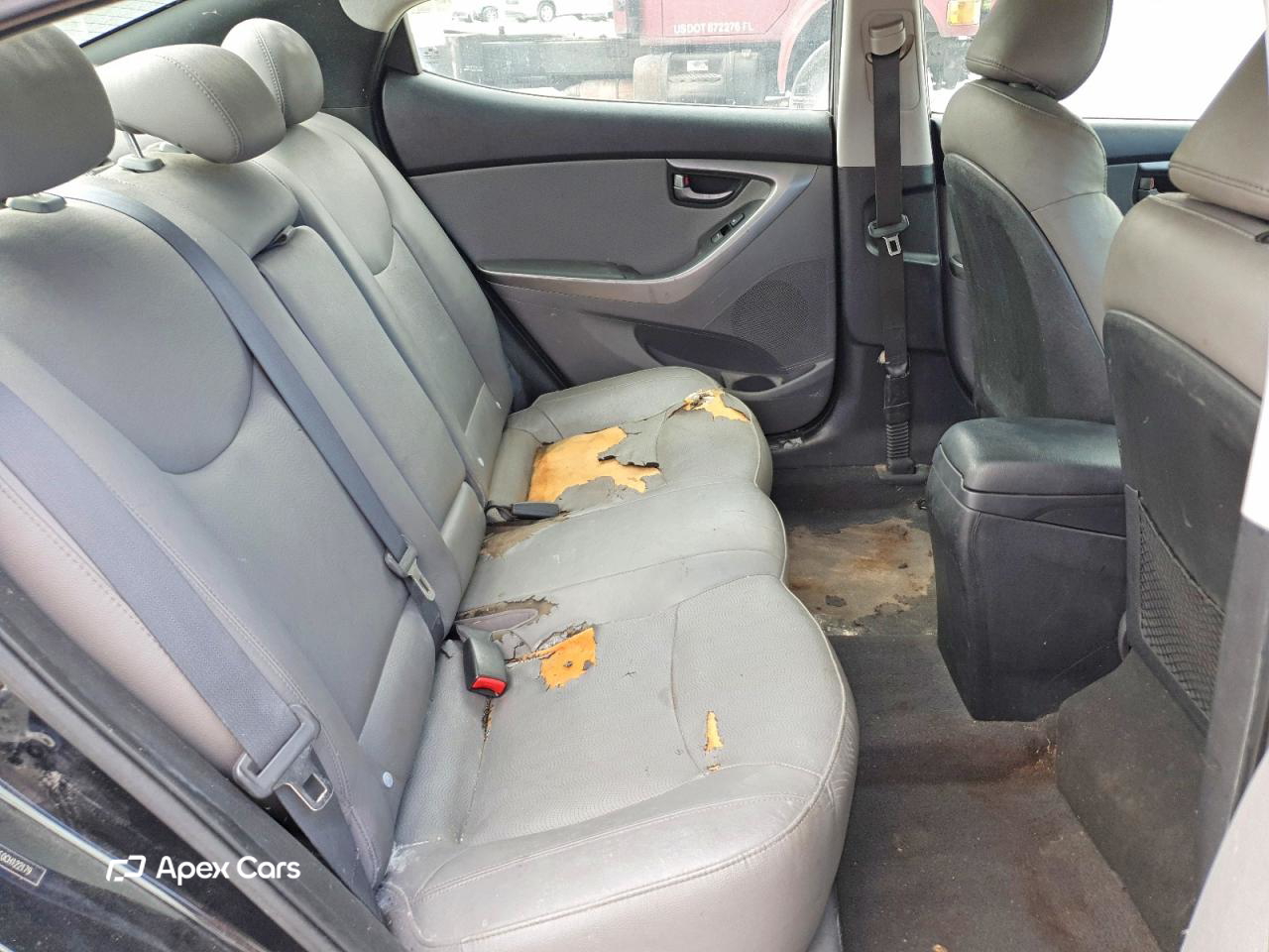 Hyundai Elantra 2012